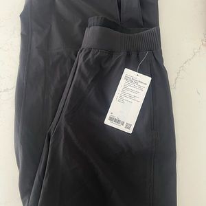 NWT lululemon pants size med.